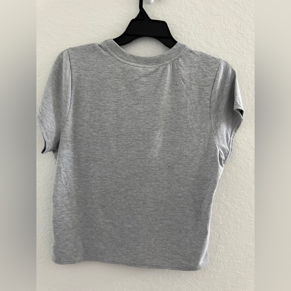 NWT The North Face
Women's Evolution Cutie Cotton T-Shirt in light gray Sz XL - Picture 7 of 7